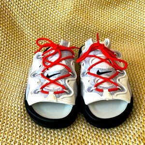Never been worn Nike Offline 2.0 Summit White Mens US 10 slides